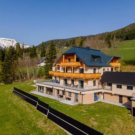 Lägenhet Laerchenhof 303 *