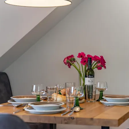 Apartment Laerchenhof 303