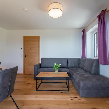 Lägenhet Laerchenhof 303 *